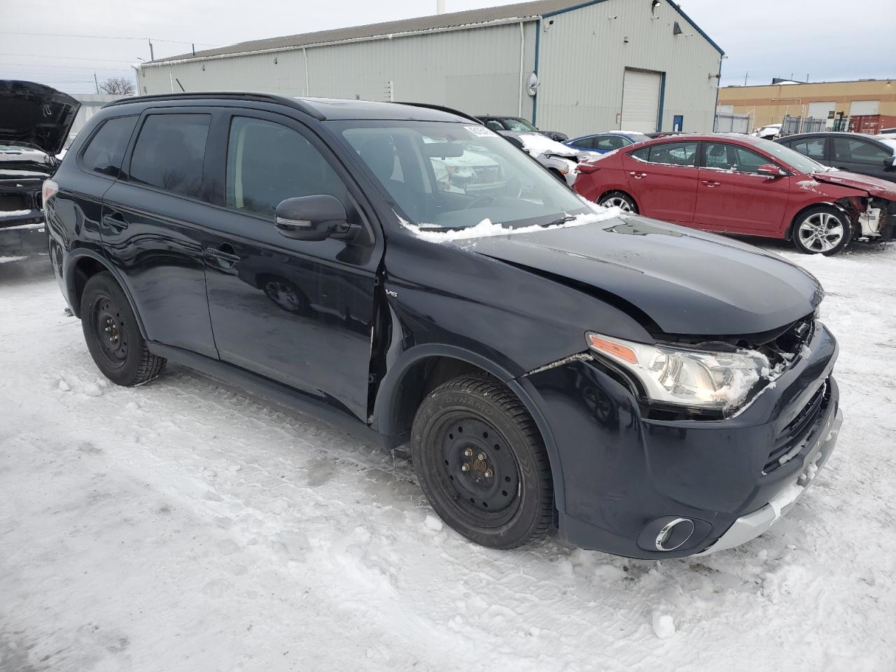 2015 Mitsubishi Outlander - Image 4
