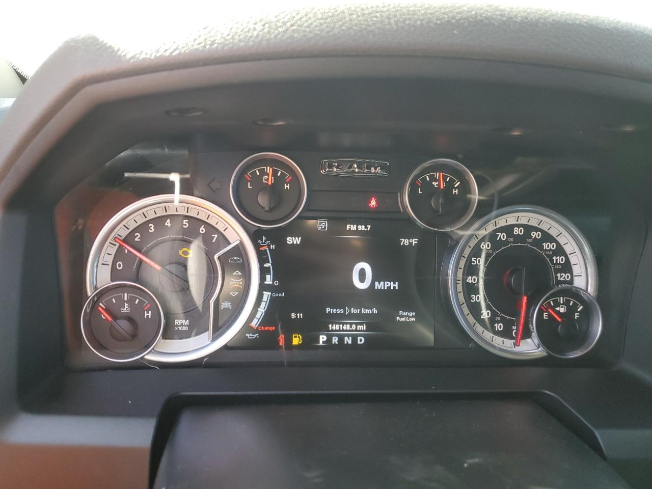 2014 RAM 1500 - Image 9
