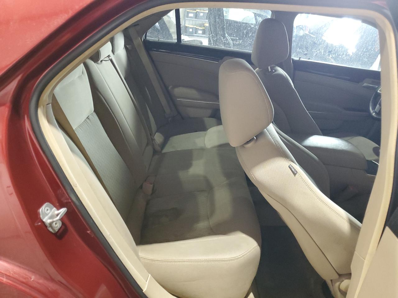 2012 Chrysler 300 - Image 10