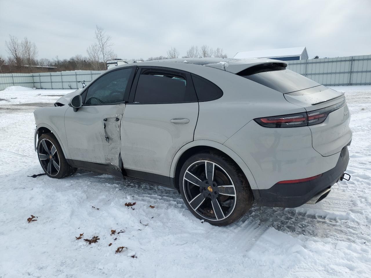 2021 Porsche Cayenne - Image 2