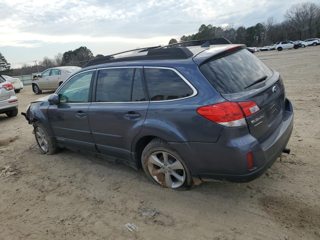 2014 Subaru Outback - Image 2