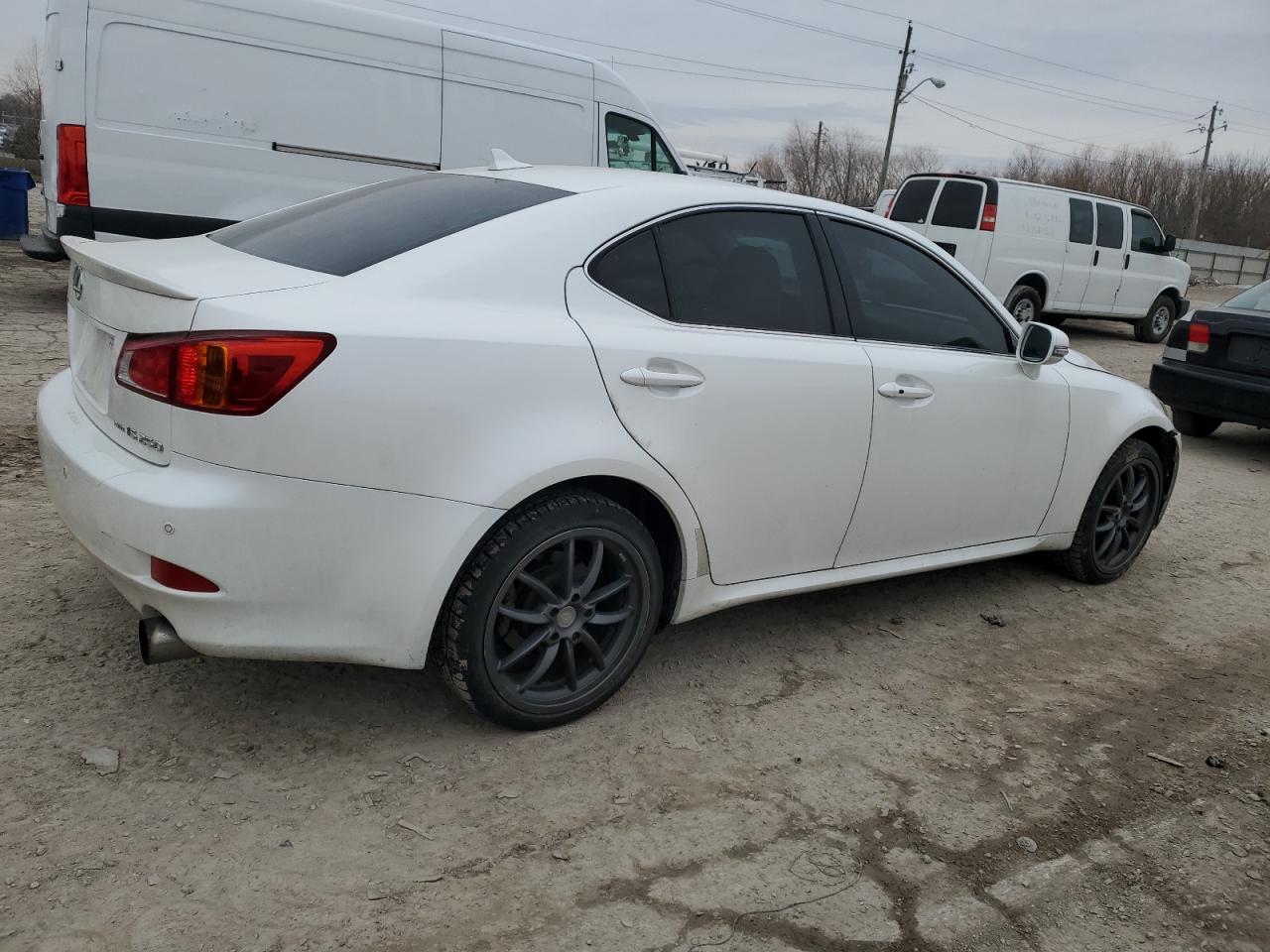 2010 Lexus IS - Image 3