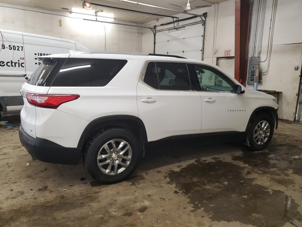 2018 Chevrolet Traverse - Image 3