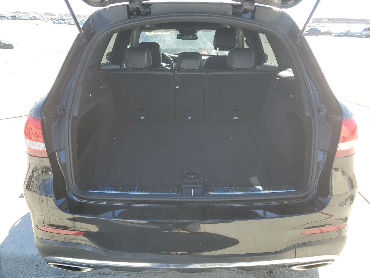 2018 Mercedes-Benz GLC - Image 6