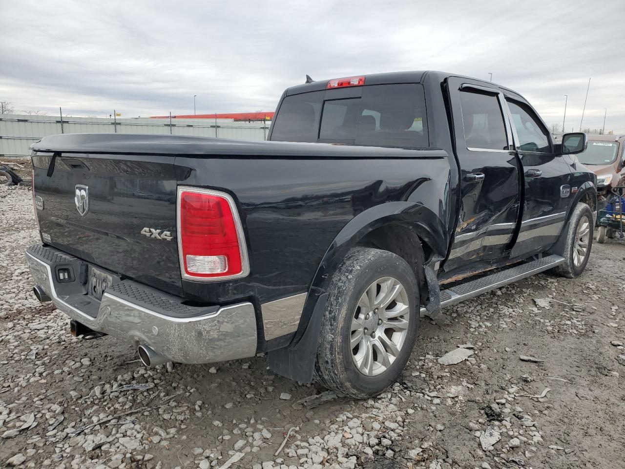 2014 RAM 1500 - Image 3