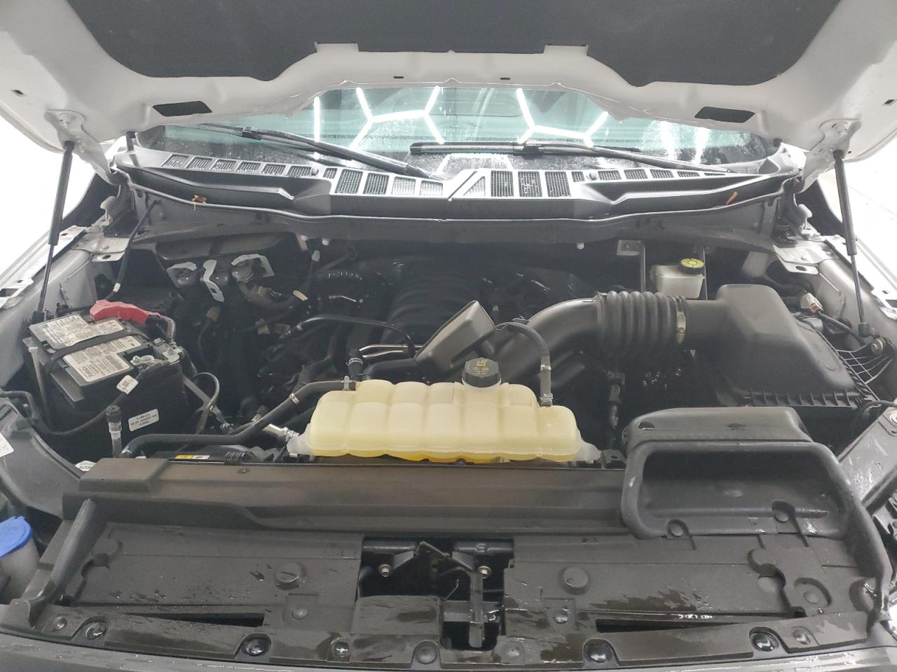 2023 Ford F-150 - Image 11