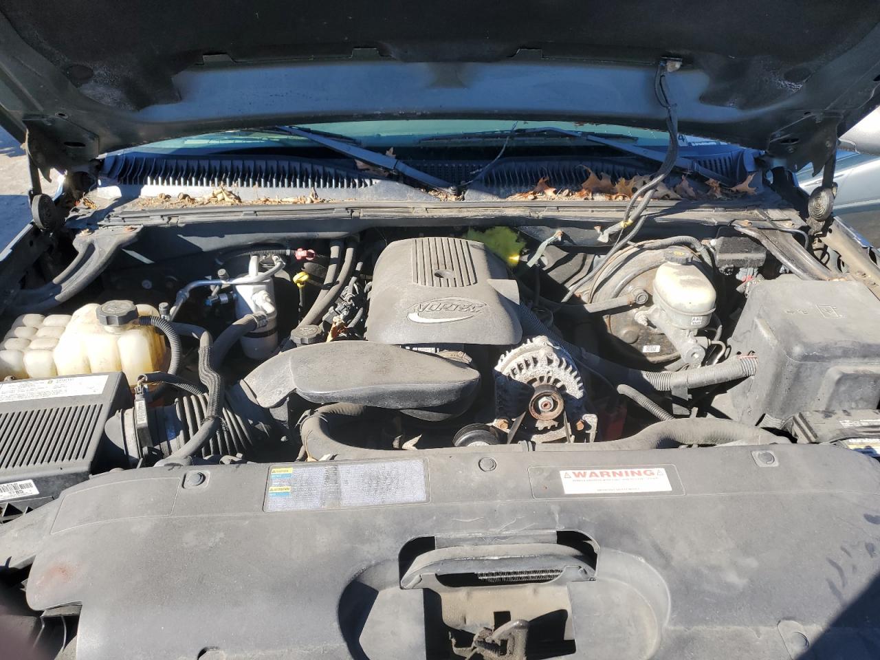 2006 Chevrolet Silverado - Image 11