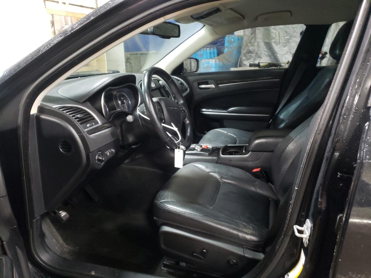2015 Chrysler 300 - Image 7