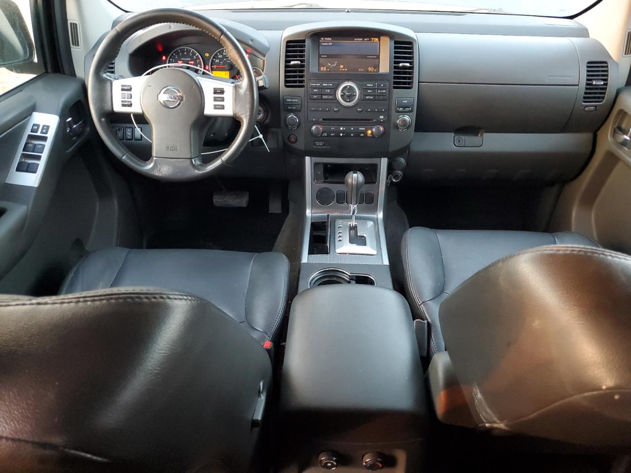 2012 Nissan Pathfinder - Image 8