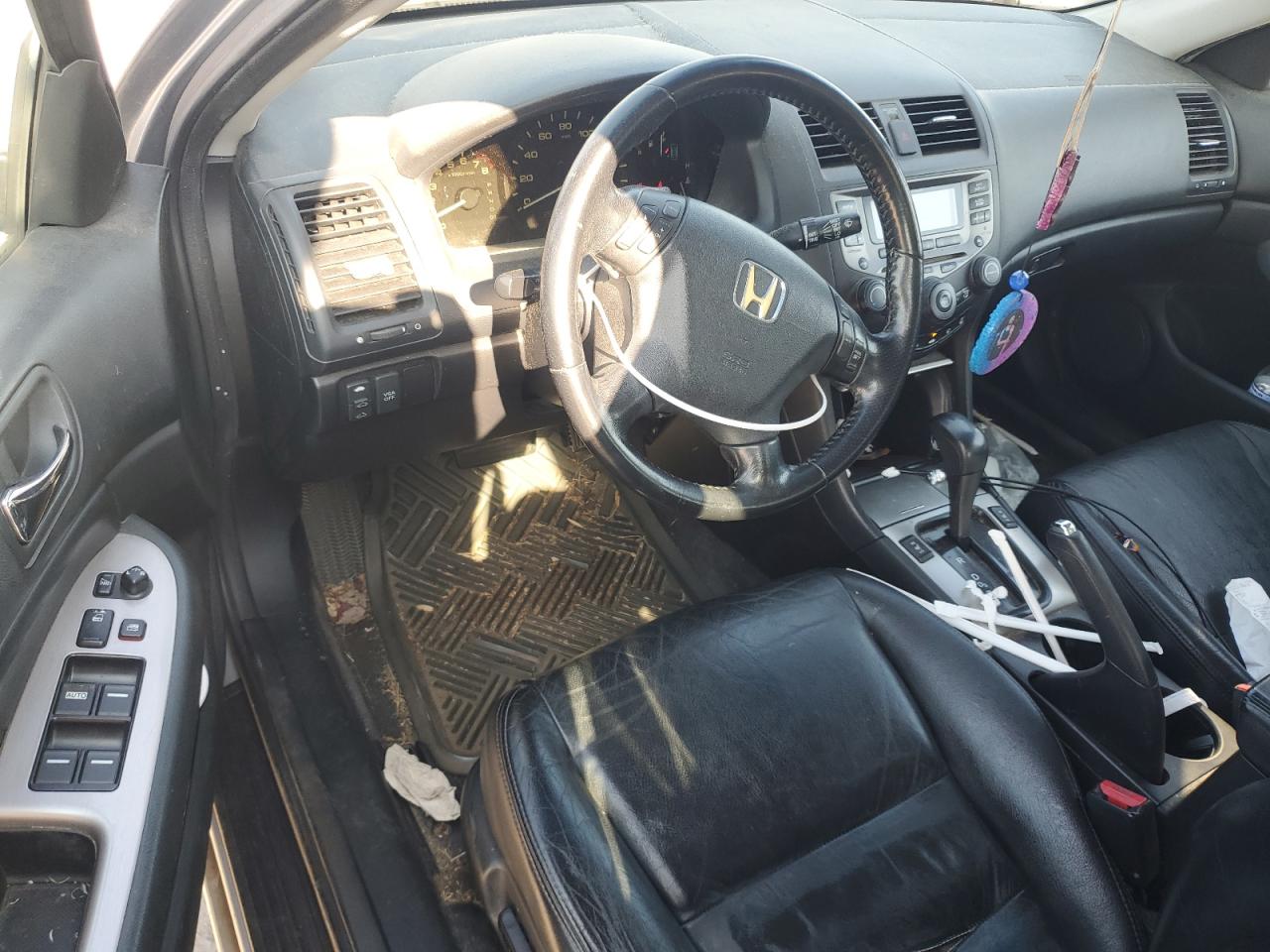 2006 Honda Accord - Image 8