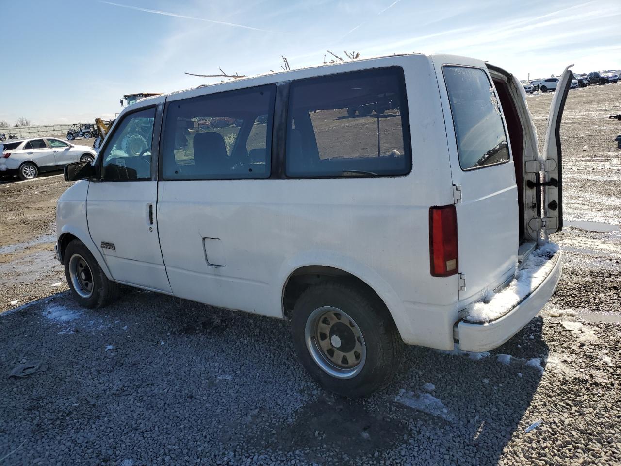 1991 Chevrolet Astro - Image 2
