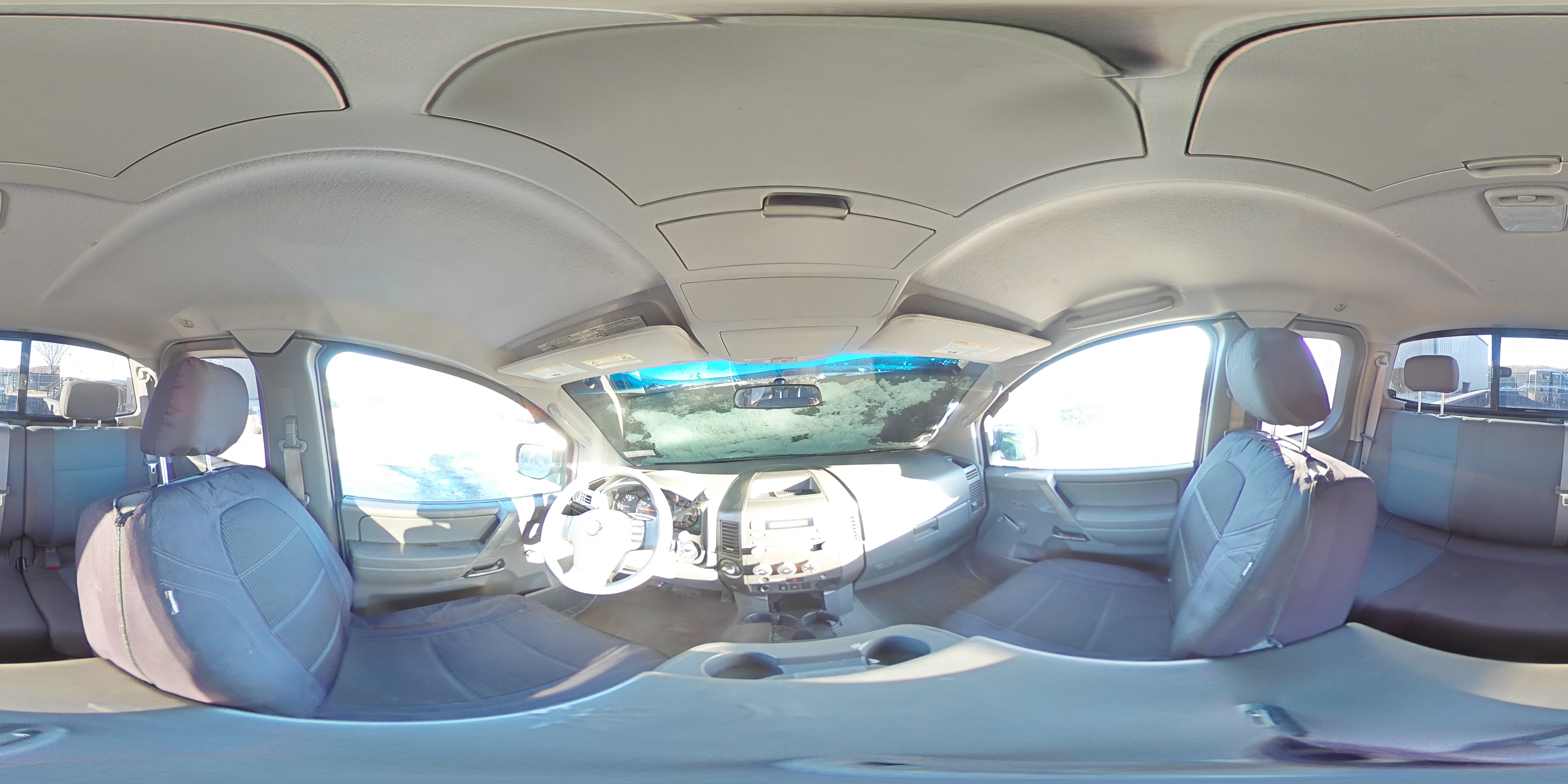 2006 Nissan Titan - Image 12