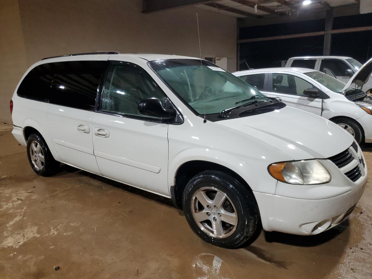 2007 Dodge Caravan - Image 4