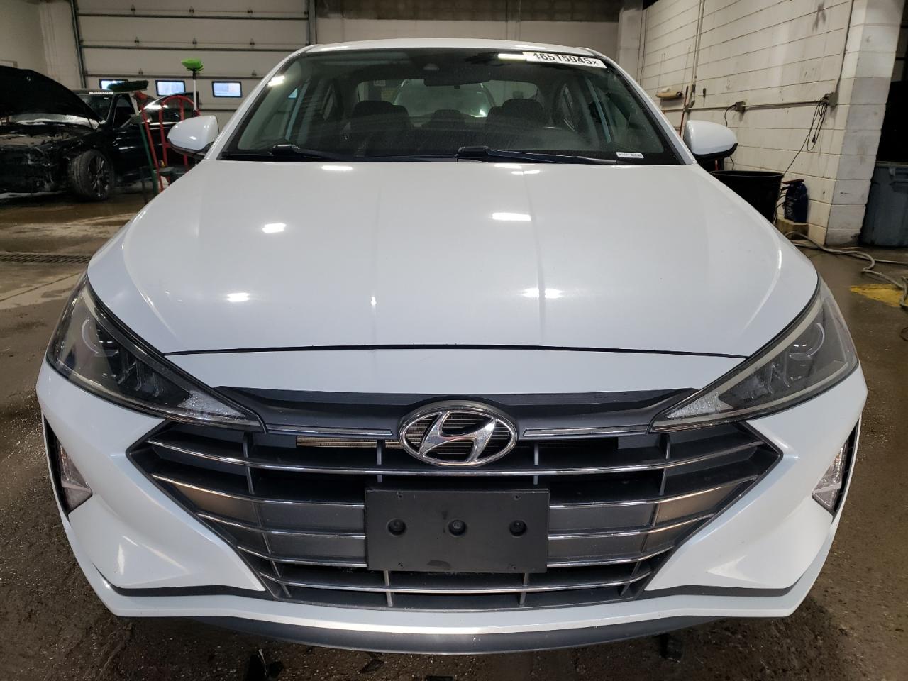 2020 Hyundai Elantra - Image 5