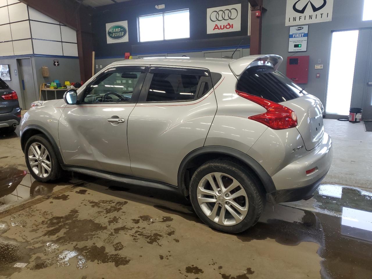 2013 Nissan Juke - Image 2