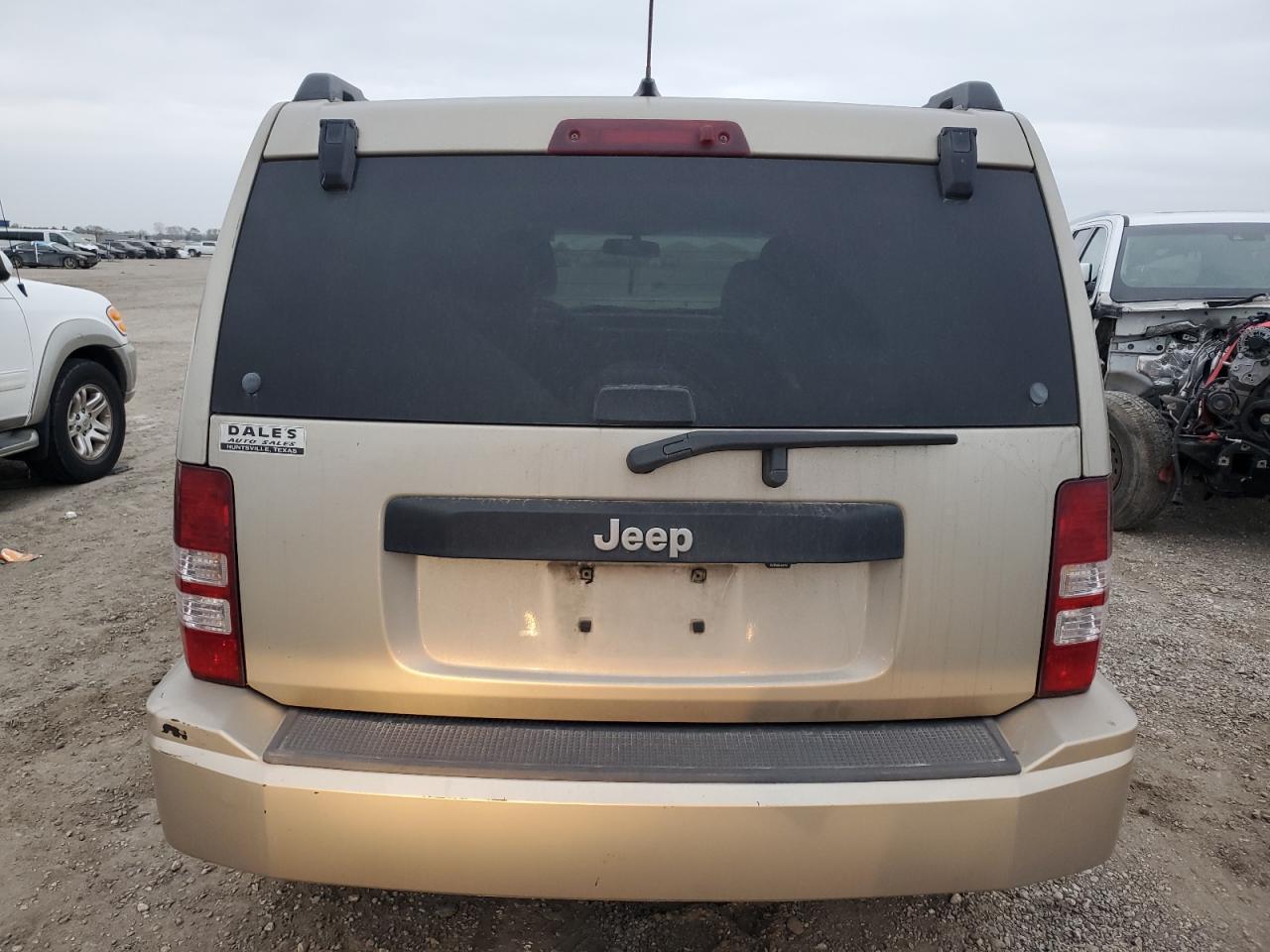 2011 Jeep Liberty (North America) - Image 6