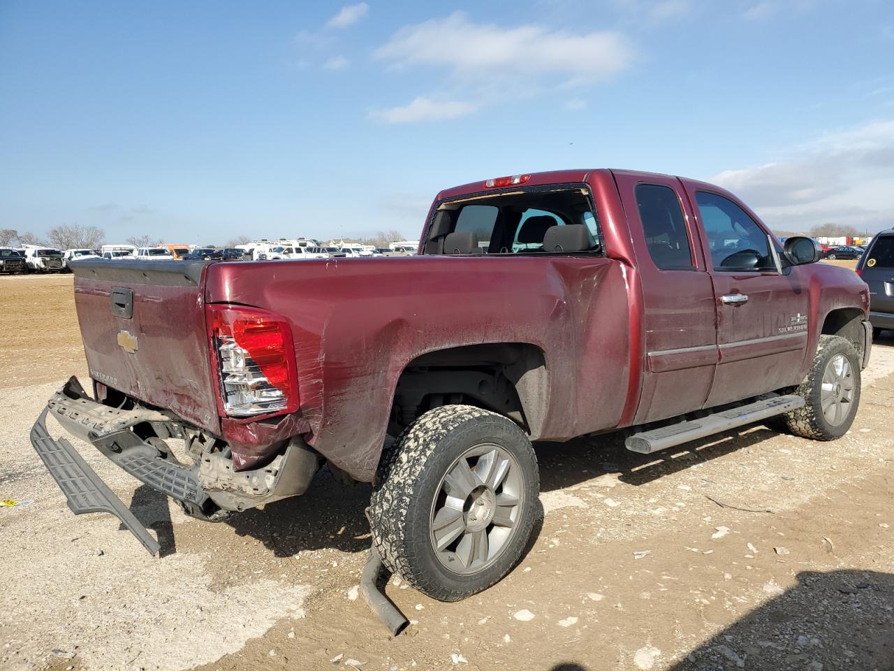 2013 Chevrolet Silverado - Image 3