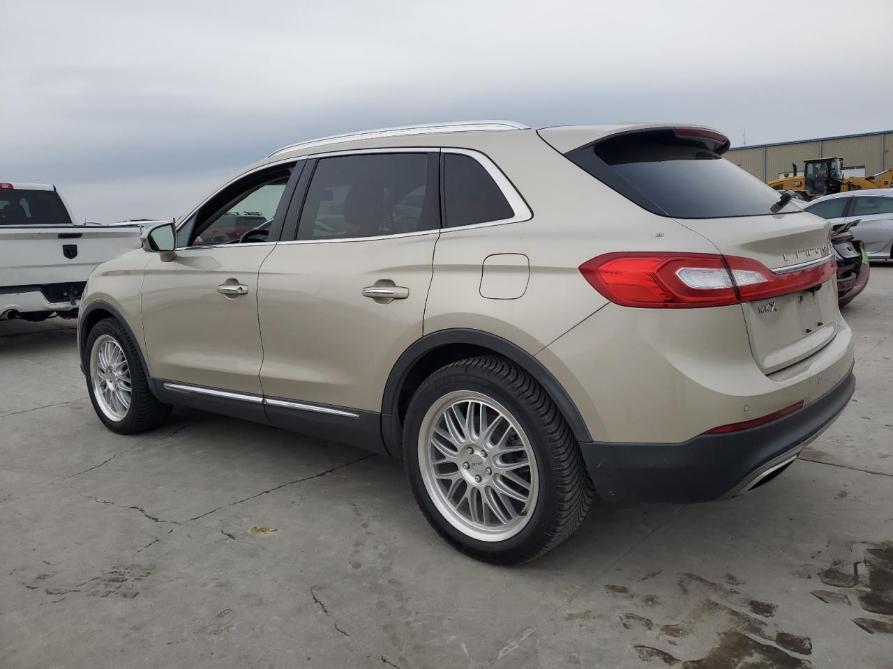 2017 Lincoln MKX - Image 2