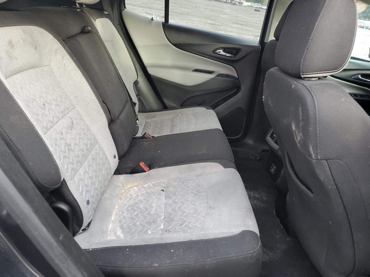 2022 Chevrolet Equinox - Image 11