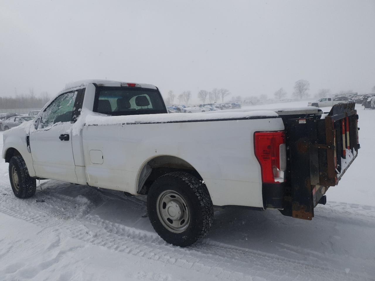 2017 Ford F250 - Image 2