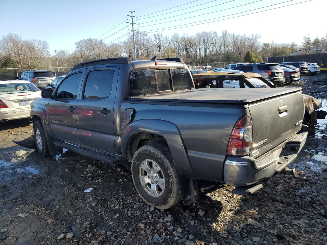 2015 Toyota Tacoma - Image 2