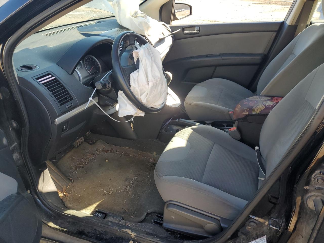2012 Nissan Sentra - Image 7