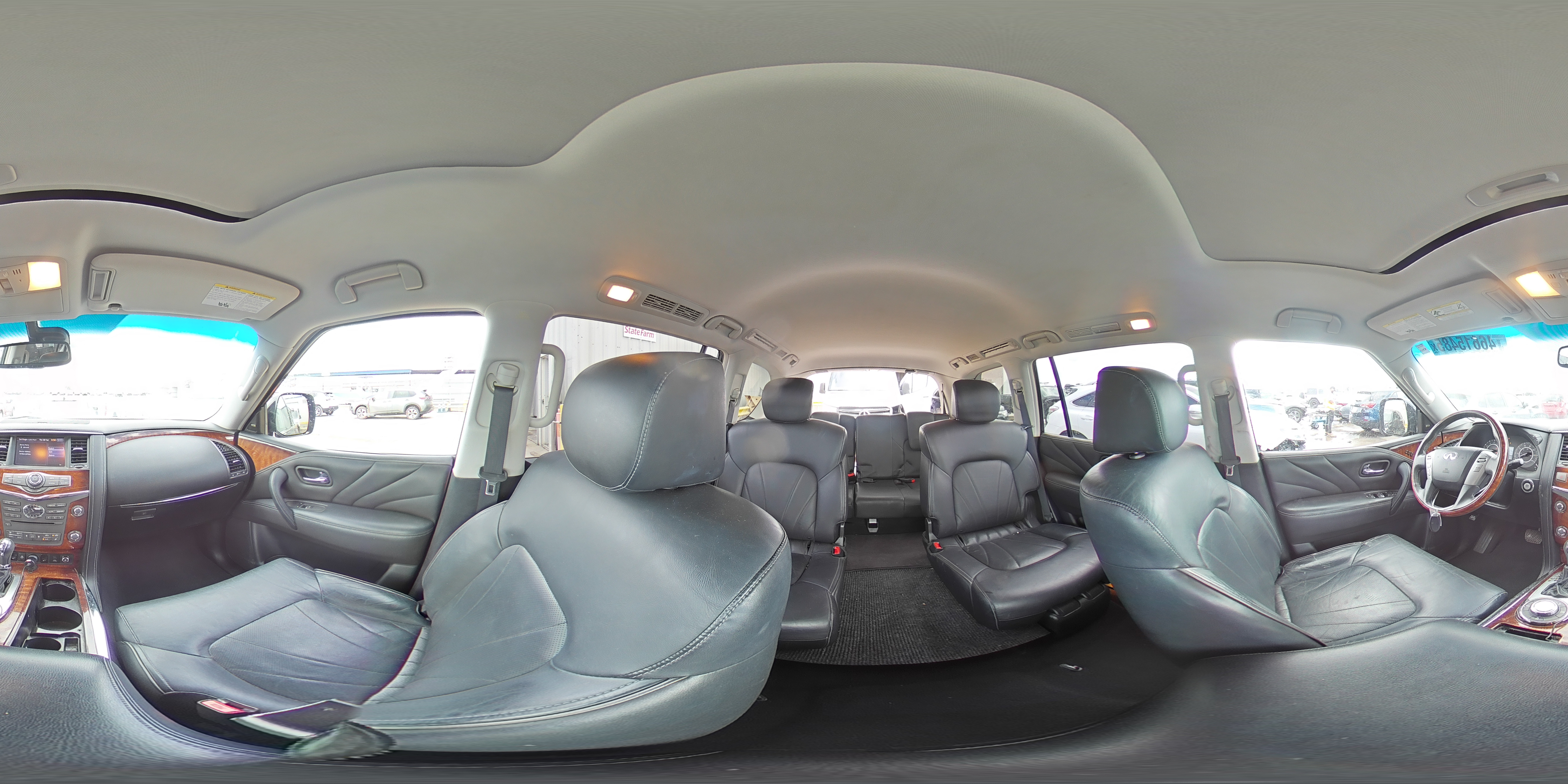 2016 Infiniti QX80 - Image 16