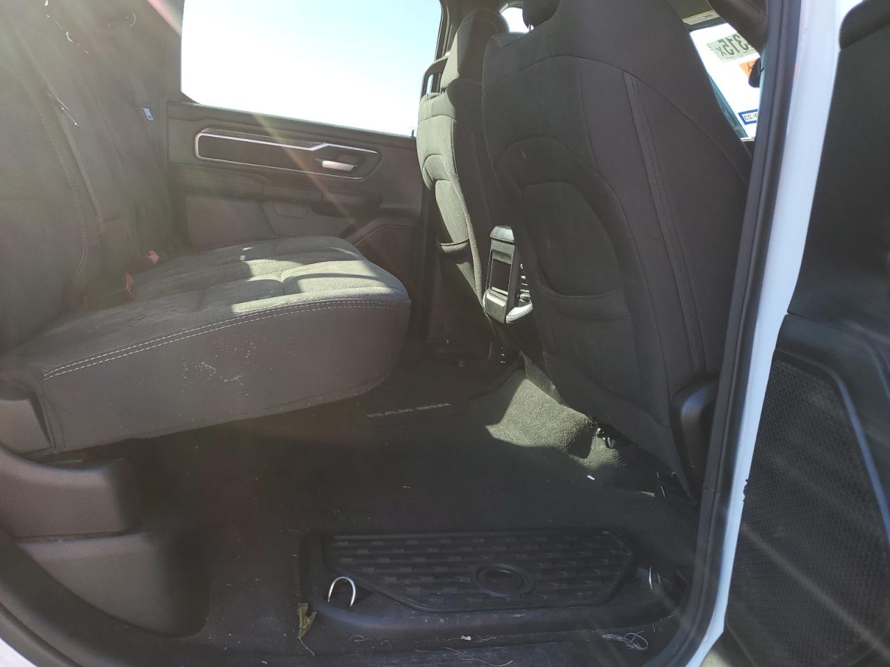 2021 RAM 1500 - Image 10