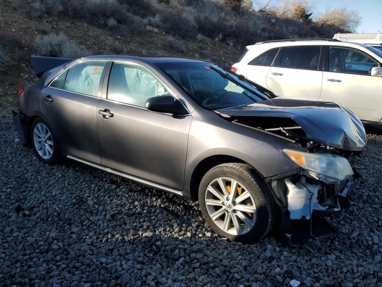 2014 Toyota Camry - Image 4