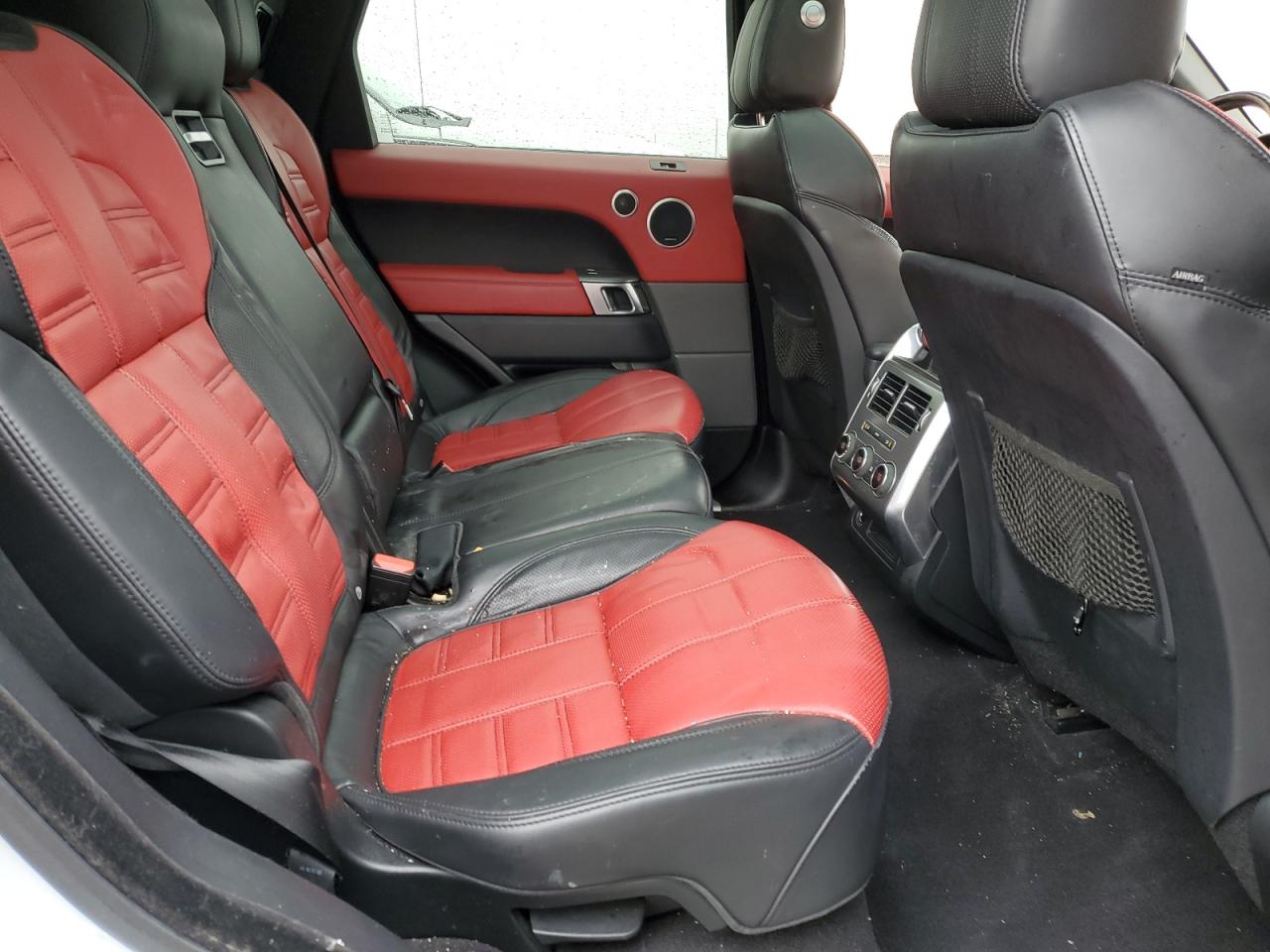2017 Land Rover Range Rover - Image 11