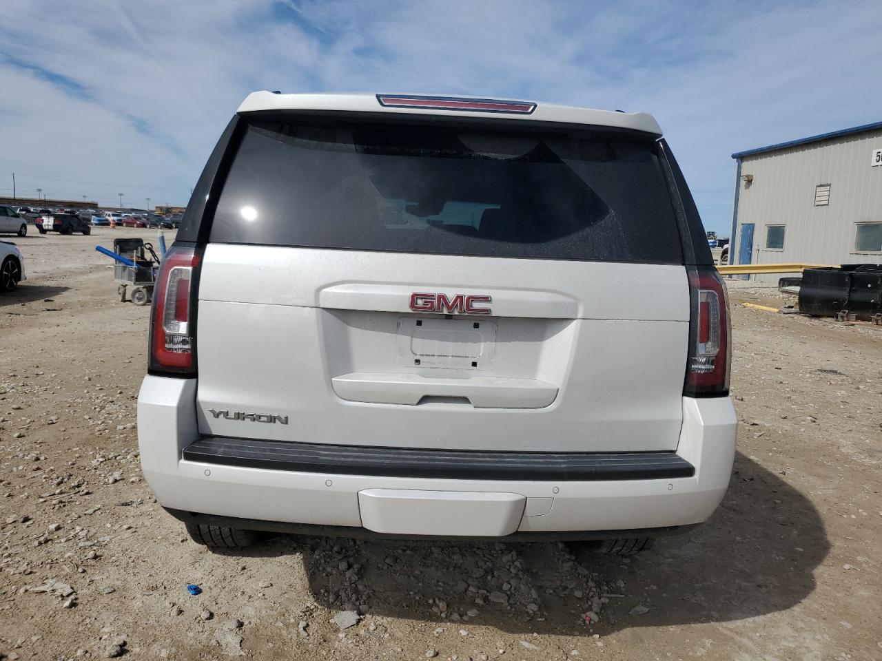 2019 GMC Yukon - Image 6