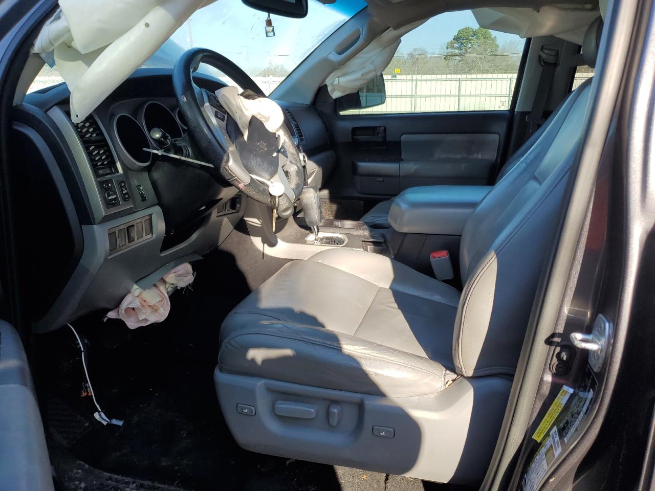 2016 Toyota Sequoia - Image 7