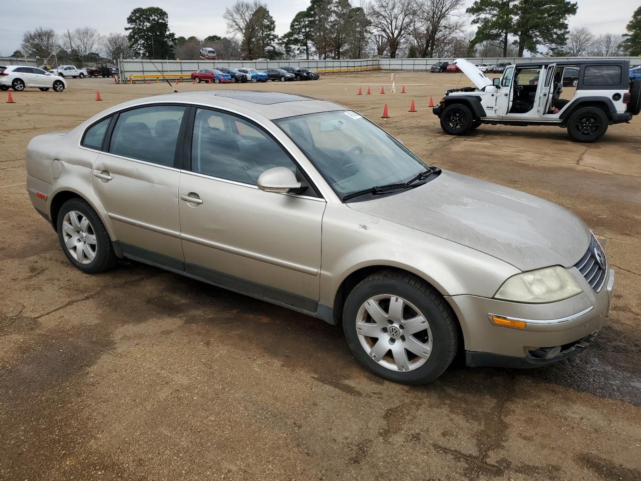 2005 Volkswagen Passat - Image 4