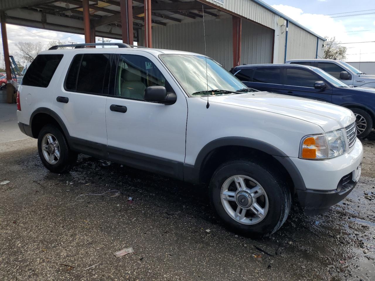 2003 Ford Explorer - Image 4
