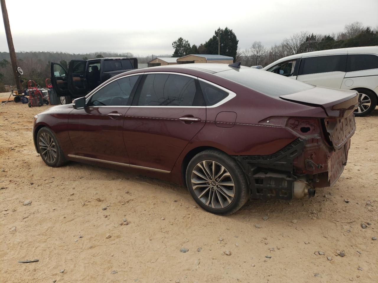 2015 Hyundai Genesis - Image 2