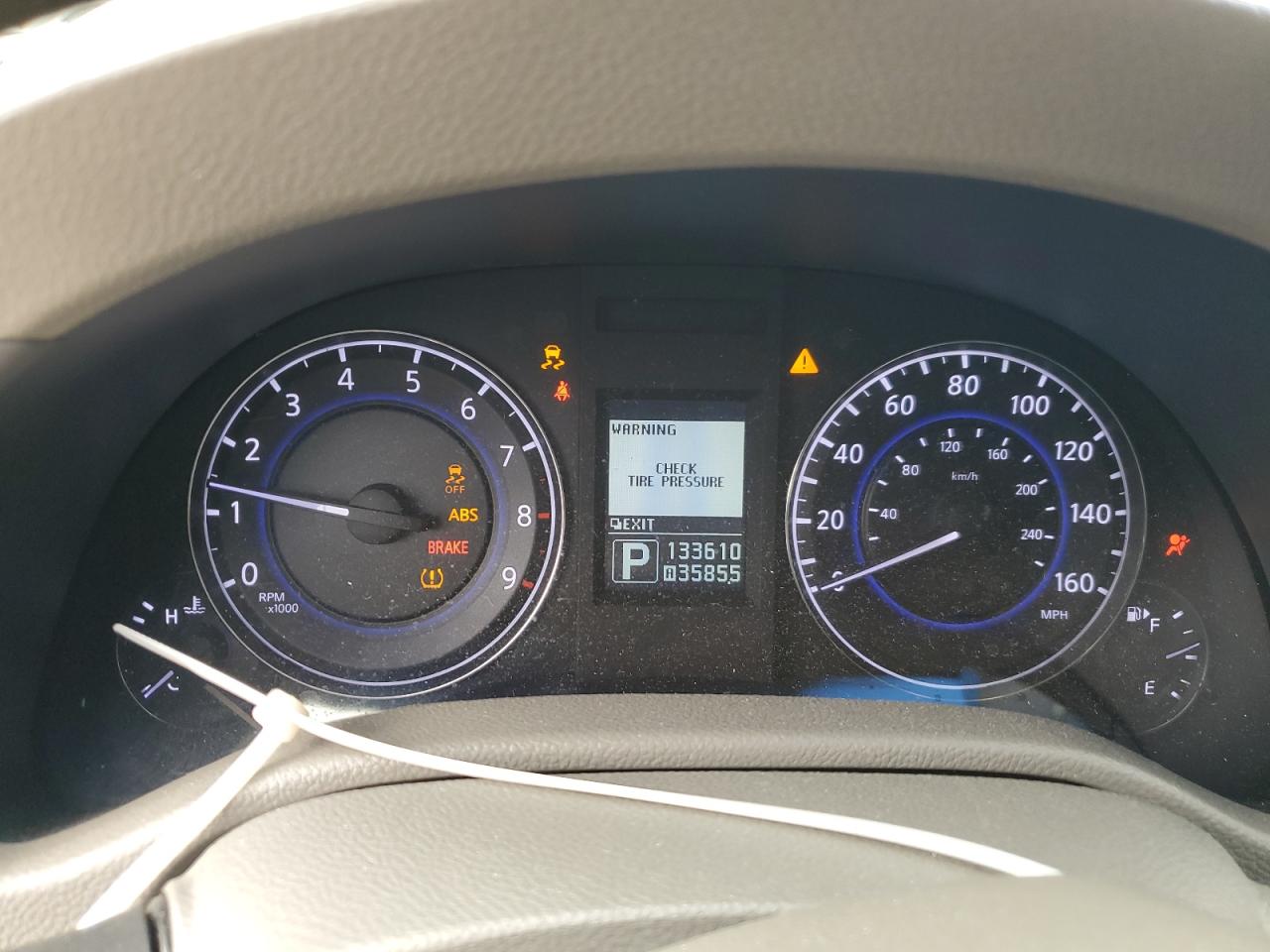 2013 Infiniti G - Image 9