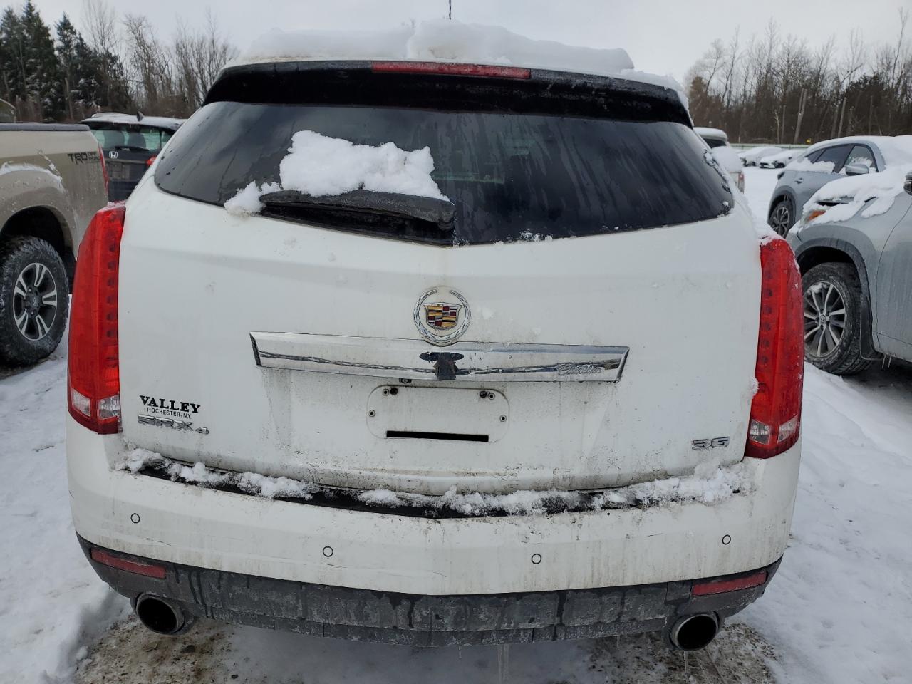 2015 Cadillac SRX - Image 6