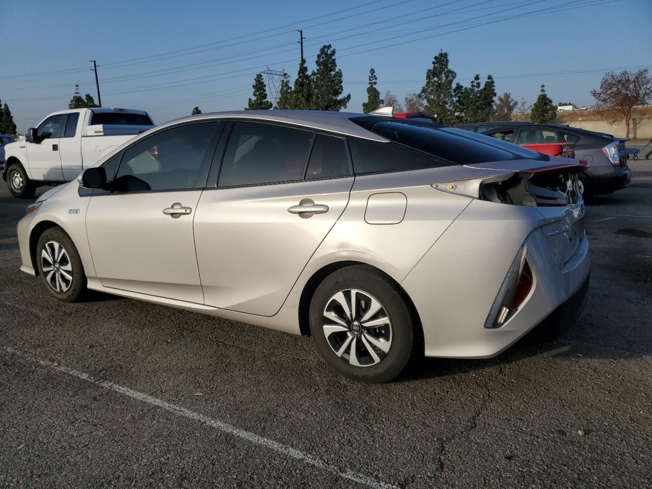 2018 Toyota Prius - Image 2