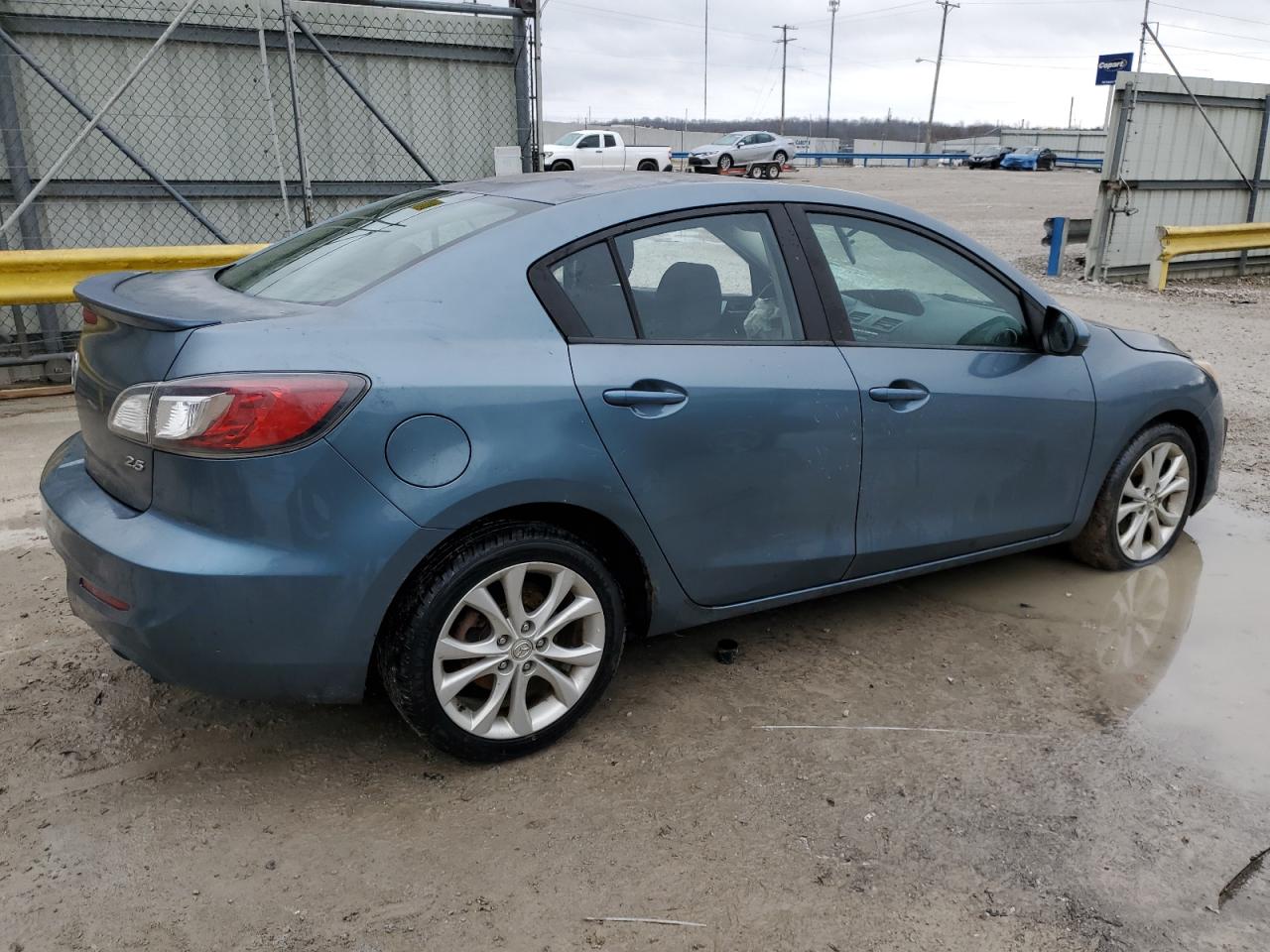 2010 Mazda 3 - Image 3