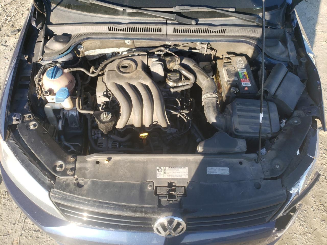 2014 Volkswagen Jetta - Image 13