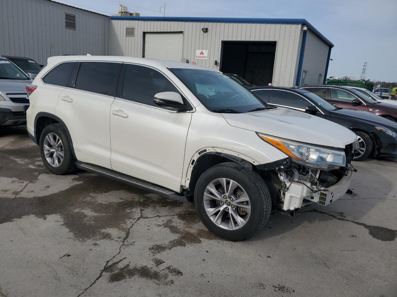 2016 Toyota Highlander - Image 4