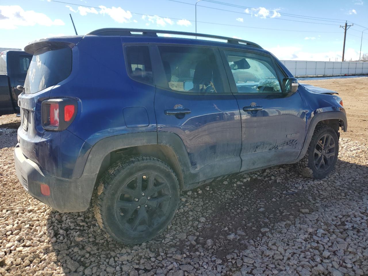 2018 Jeep Renegade - Image 3