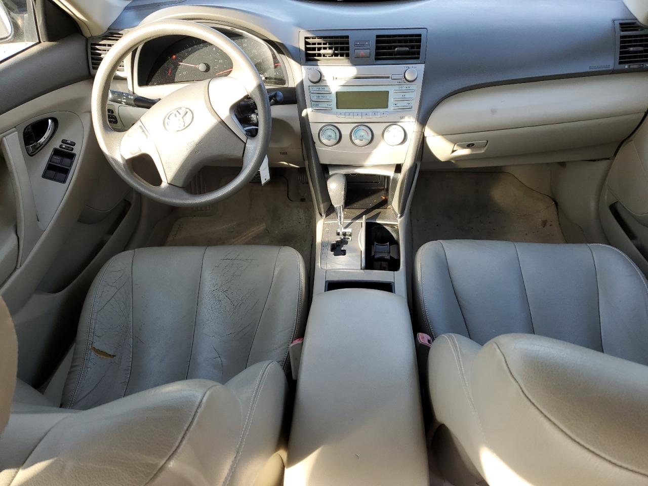 2009 Toyota Camry - Image 8