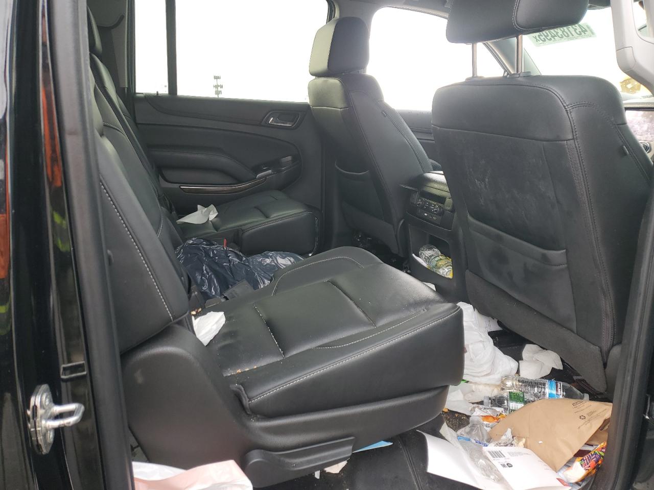 2019 Chevrolet Suburban - Image 11