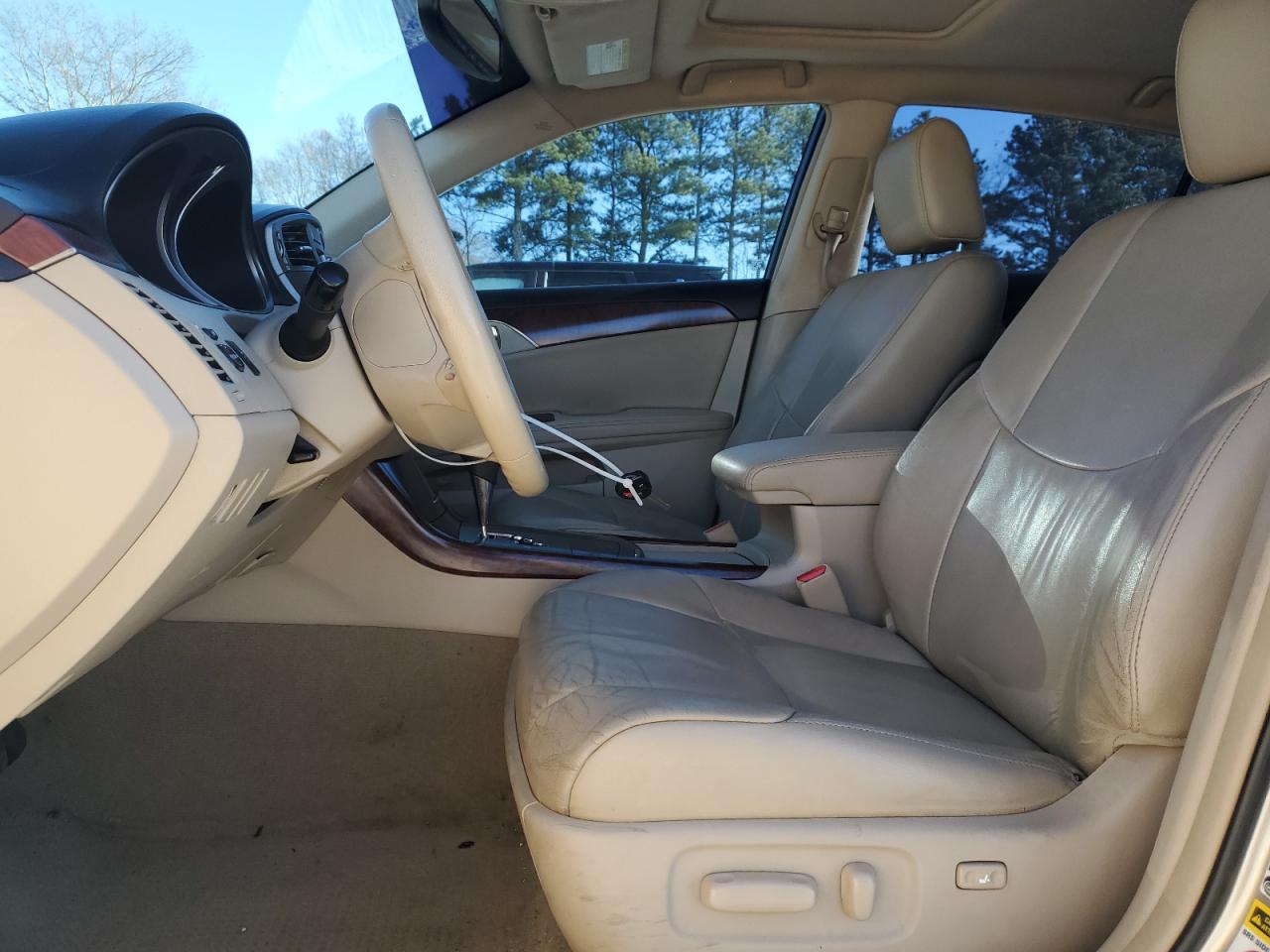 2011 Toyota Avalon - Image 7