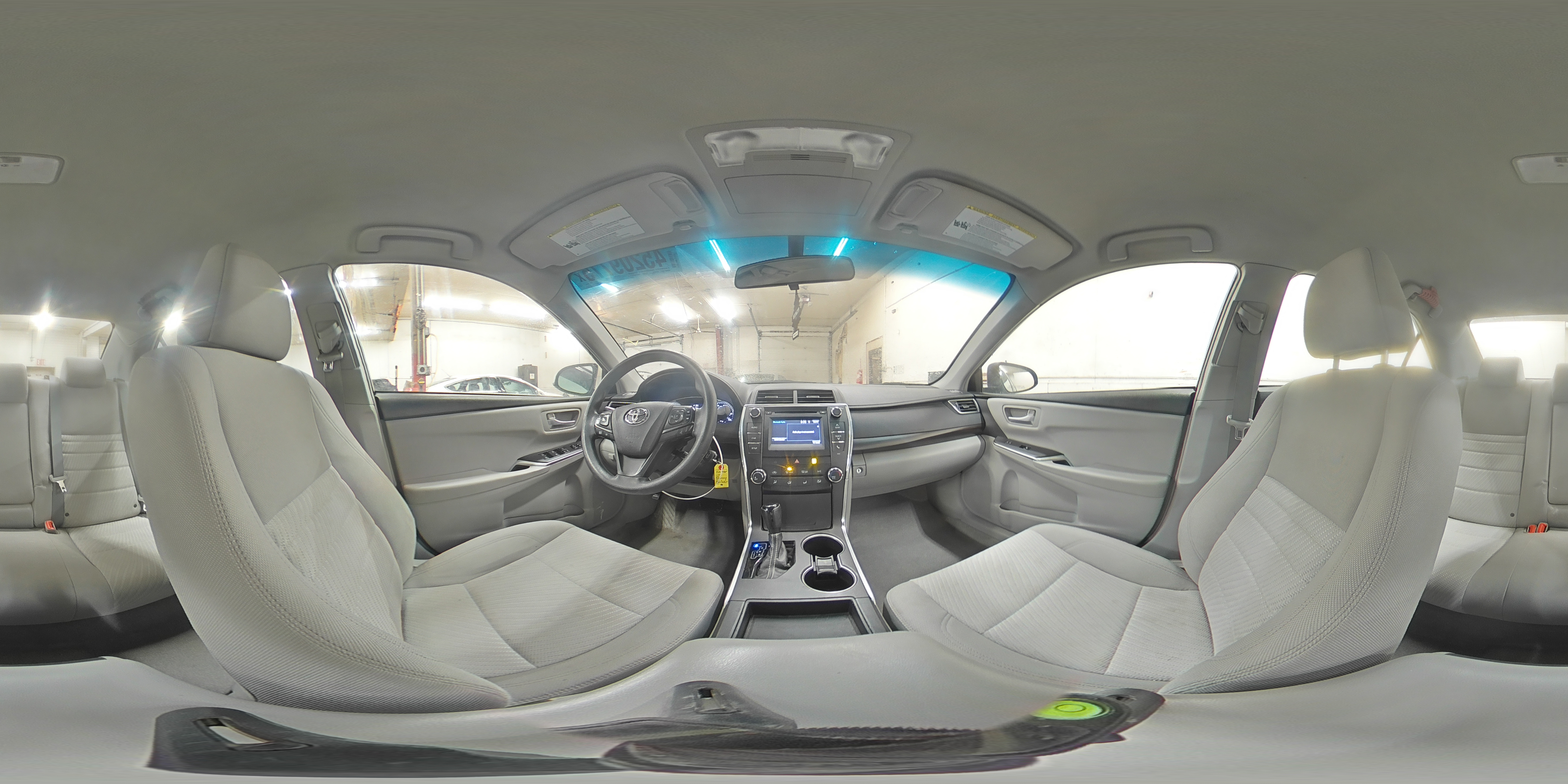 2017 Toyota Camry - Image 12