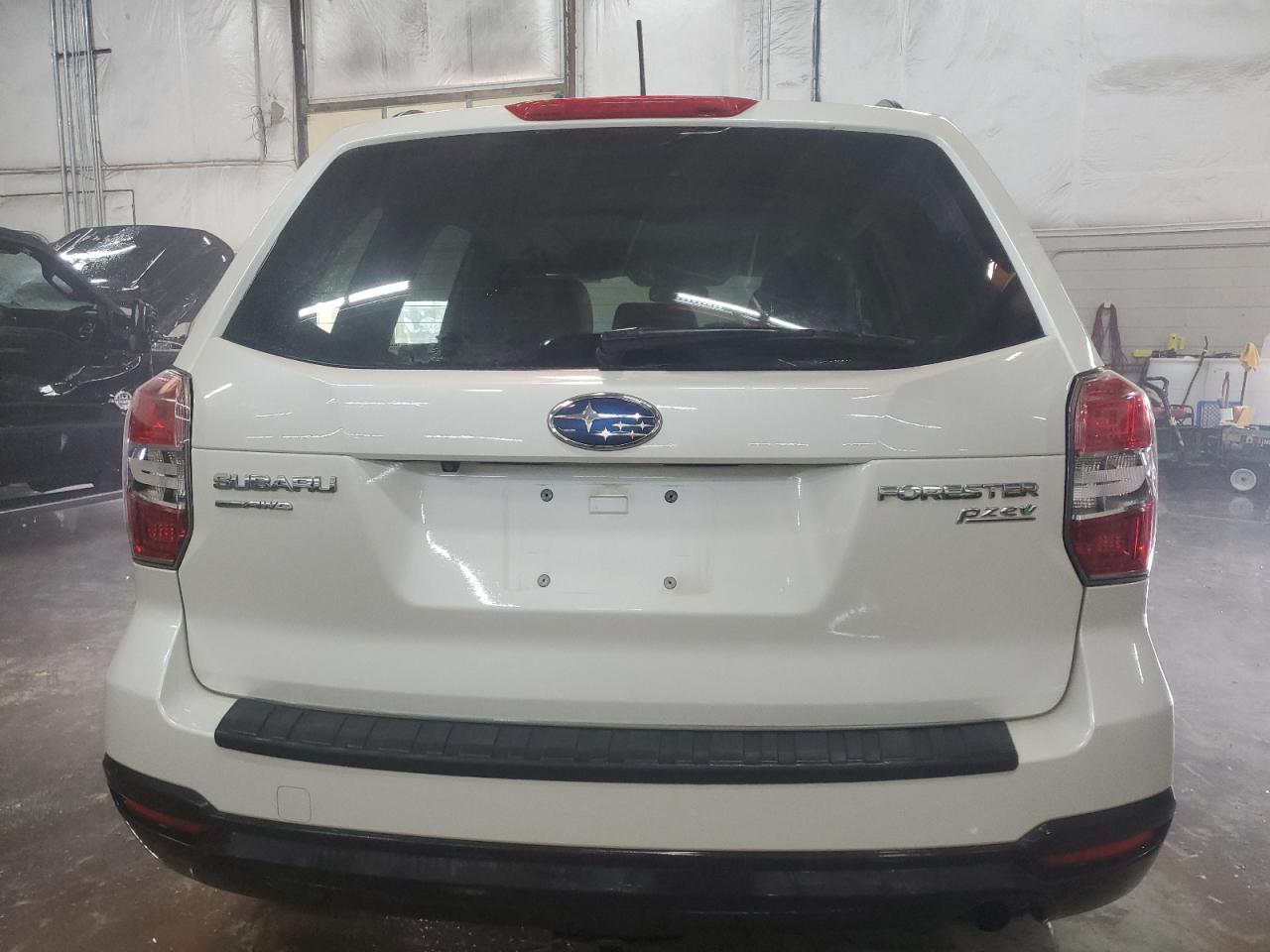2015 Subaru Forester - Image 6