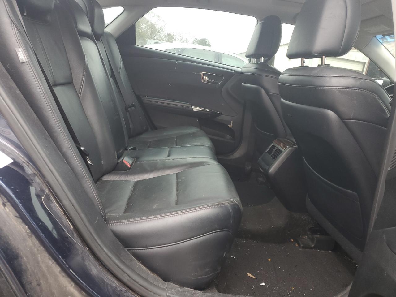 2015 Toyota Avalon - Image 10