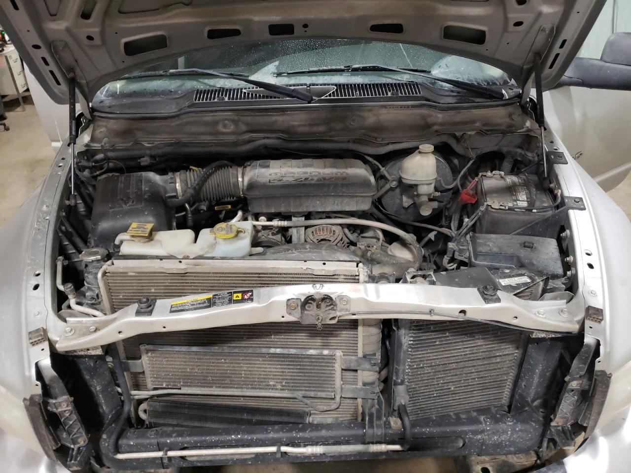 2005 Dodge RAM - Image 11