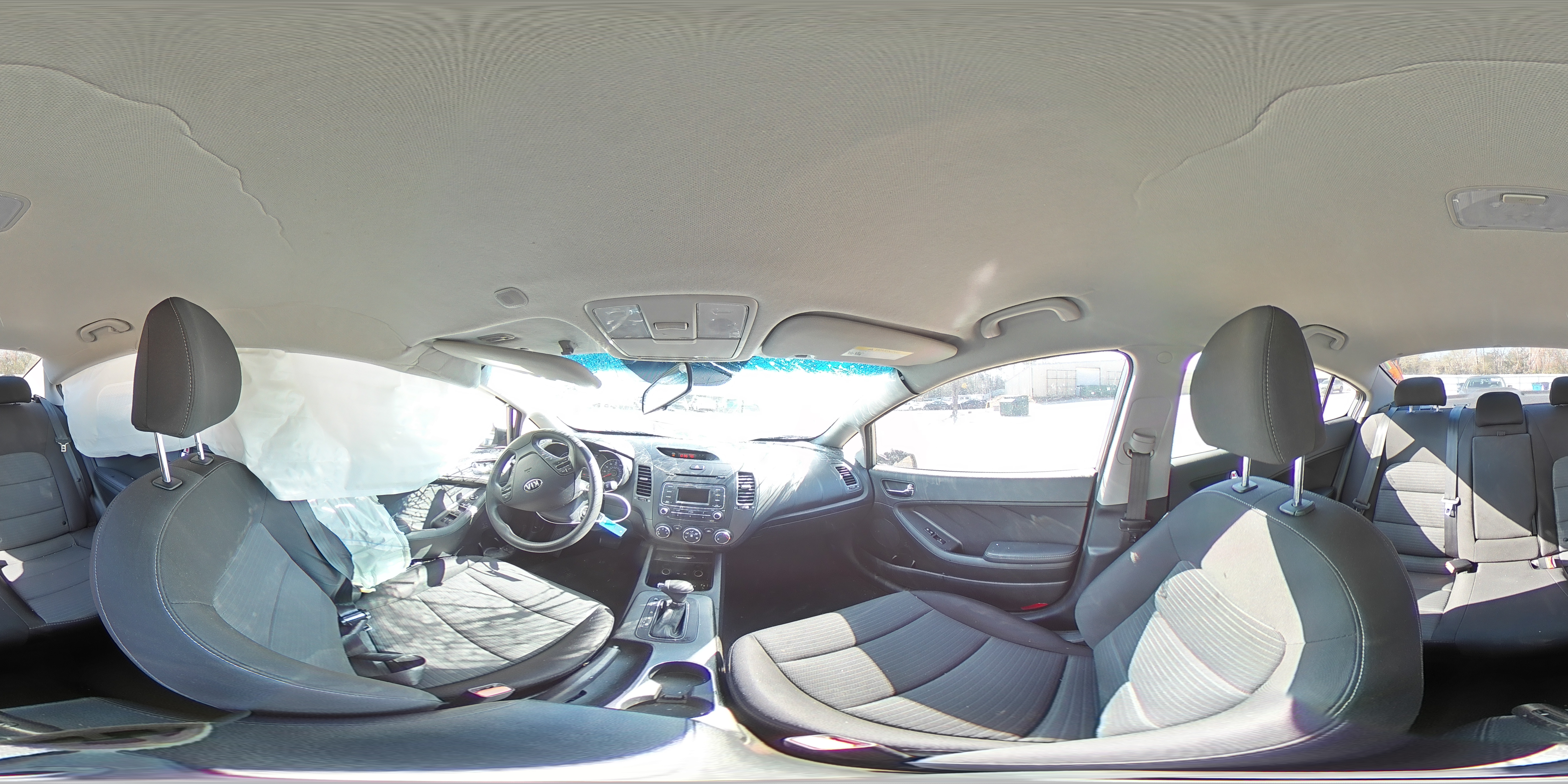 2015 Kia Forte - Image 12